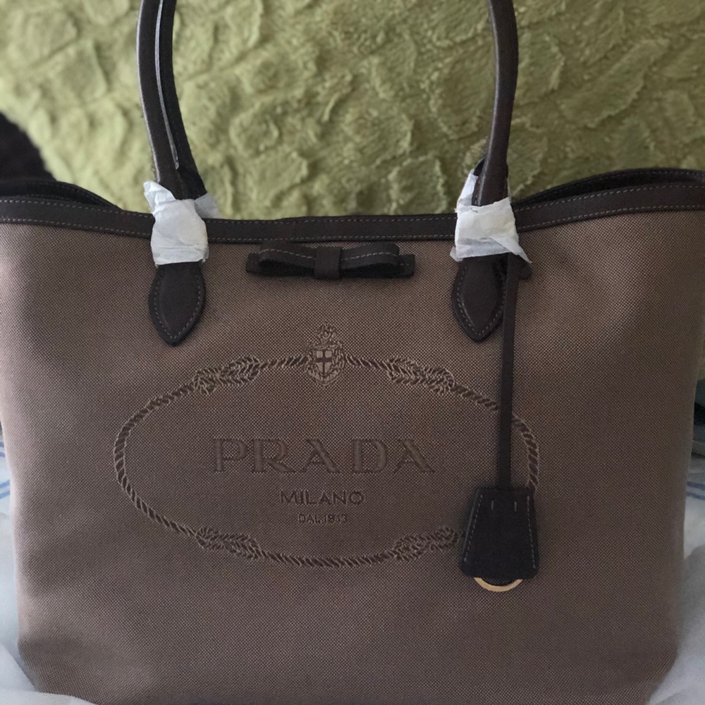 SOLD. Brand new Prada handbag